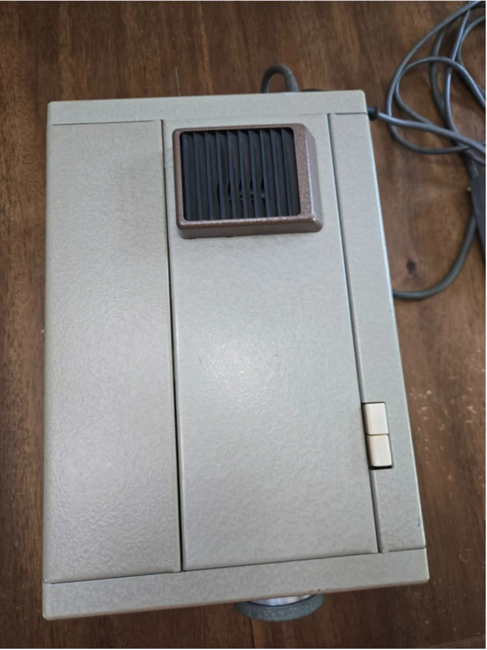VTG Leitz Wetzlar Pradovit Slide Projector Color w/ Power & Remote Cord & Cover